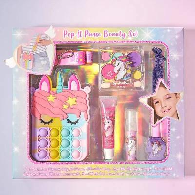 China Fashionable Little Girls Makeup Kit Real Makeup Set Toy Child Friendly for sale