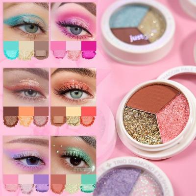 China Custom 3 Colors Duochrome Eyeshadow Palette Perfect For All Skin Tones for sale