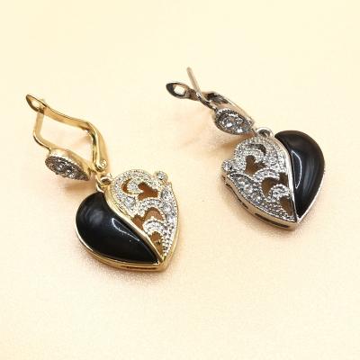 China Wholesale Trendy Fashion Korean Rhinestone Enamel Stud Heart-Shaped Earrings For Women 2021 for sale