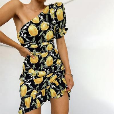 China Lemon Print One Shoulder Mini Dress Casual Dress Slim Breathable Chiffon Pleated Short Dress for sale