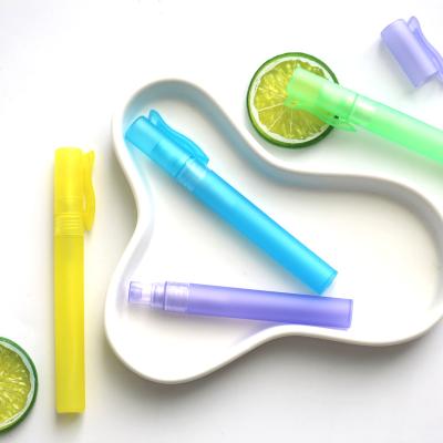 China A Sample Perfume Pen Bottle Plastic Pen Shape Cosmetic Free Refillable Plastic Spray Bottle , Nylon Plastic Patch Pen Empty Bottle for sale