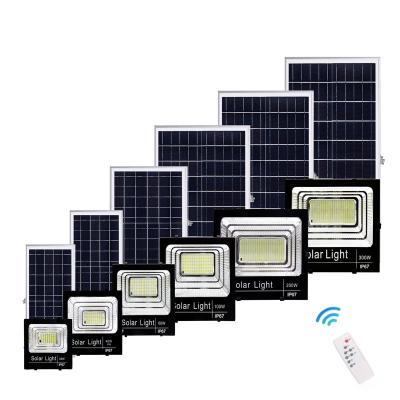 China Guangdong aluminum 25W 40W 60W 100W 200W 300W outdoor waterproof solar floodlight led flood lights for outdoor garden for sale