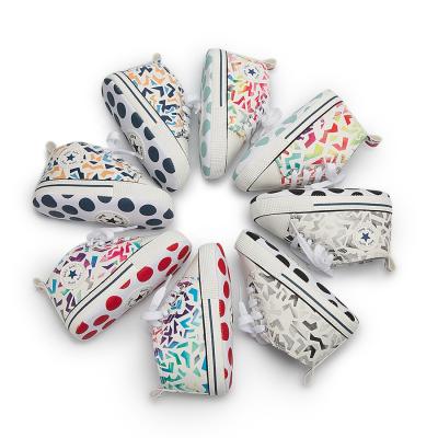 China New Baby Shoes Anti-slippery Graffiti Baby Wearable Colorful Canvas Shoes Soft Padded Baby Toddler Shoes for sale