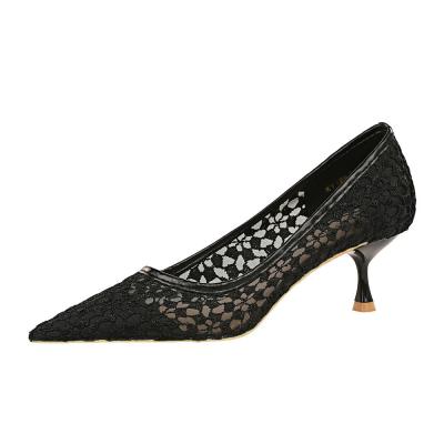 China 1961-5 European And American Style Fashion Banquet Women'S Stiletto Mid-Heel Pointed Toe Mesh Lace Sexy Slim Shoes for sale