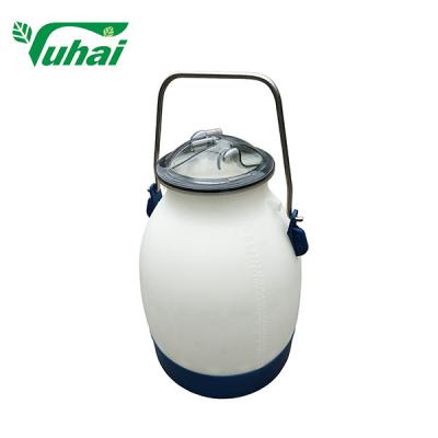 China Capacity 30kg Calf Feeding Bucket Milking Bucket Animal Feeding Tools White for sale