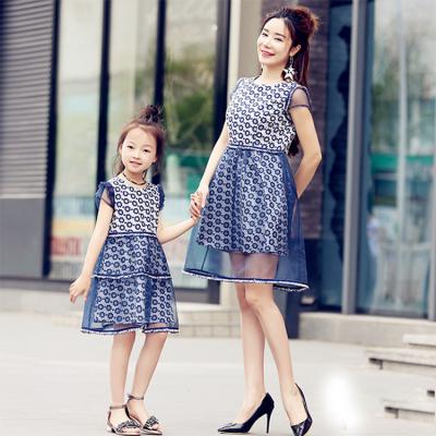 China Anti-Static Baby Dress Gown Kids Dresses Designs for sale