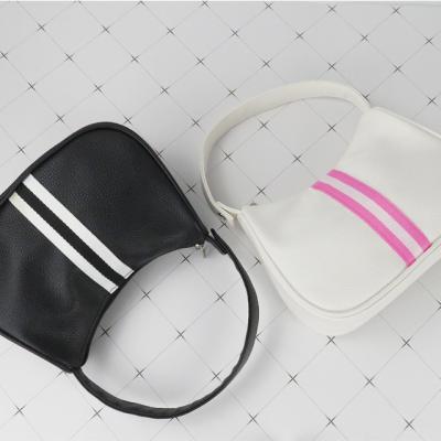 China High Quality Custom Fashion Small Make Up Handle Organizer Bags PVC Travel Cosmetic Bag for sale