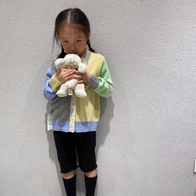 China Breathable Classic Button Up Crewneck Sweater Kids Outfit Winter/Drop Knitted Girls Kids Cardigan for sale