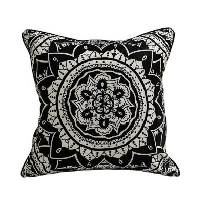 China Waterproof Outdoor Designer Geometric Pattern Double Sided Printing Black And White Protective Cover Water Resistant Home Scatter Cushion Cover for sale