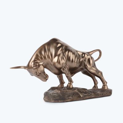 China Modern Antique Resin Art Open Desk Decor Charging Bull for sale