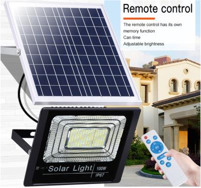 China Garden Energy Saving Aluminum Slocable LED Outdoor Waterproof Solar Powered Flood Light for sale