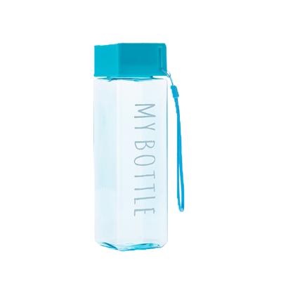 China New Design Sustainable Plastic Water Bottle Wholesale Fashion Plastic Water Bottles Bulk for sale