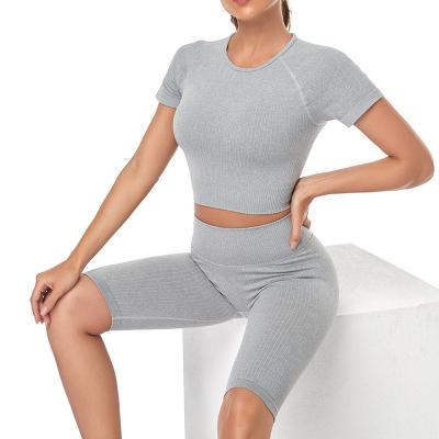 China Breathable Ftness Wear Yoga Wear Half Zipper Crop Top With 5 Inch Shorts 2 Piece Yoga Set for sale