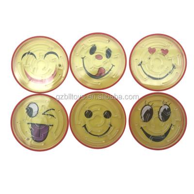 China Small Smile Face ABS Plastic Plastic Maze For Promotional Toys for sale