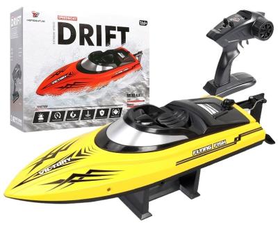 China Anti overturning function 2.4 GHz Frequency Rc Ship Motorboat Toys High SpeedBoat With Night Navigation Light Remote Control Boat for Pool and Lake for sale