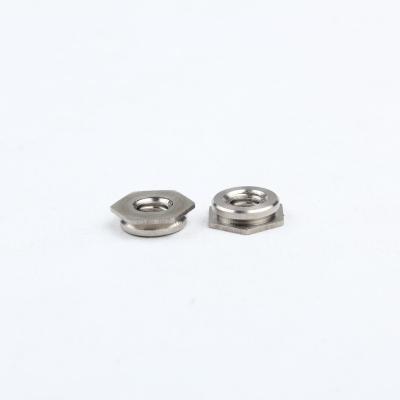 China Passivated Stainless Steel F F4 Nuts Self Latching Flush 303 Stainless Steel In M2-M5 Specification for sale