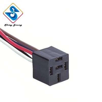 China Automotive Connector 5 Pin Female Connector Harness Black Auto Relay 5 Way Relay Connectors for sale