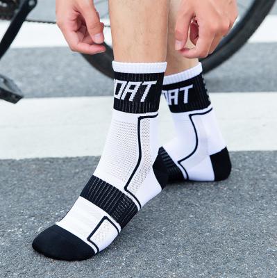 China Reflective Running Nylon Men's Anti-Fault Compression Crew Cycling Socks for sale