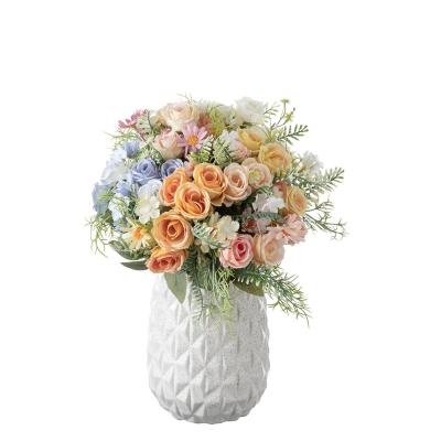 China Wholesale Beautiful Artificial Flower Home Decoration Roses Party Wedding Daisy Bouquets Colorful Artificial Flower Small Bouquets for sale