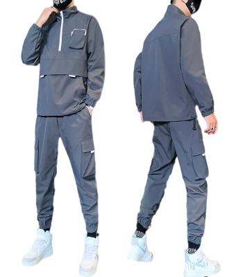 China Breathable Custom Design Mens Jogging 2 Piece Set White Cargo Sporting Stand Collar Casual Tracksuit for sale