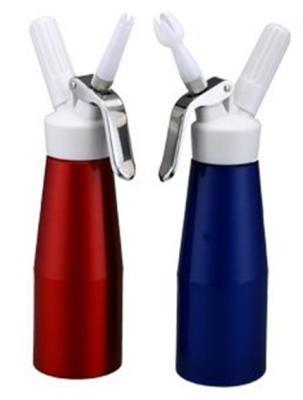 China Blue, Red or Black 250mL Whipped Cream Dispenser / Professional Cream Whipper with Stainless Steel Handle Te koop