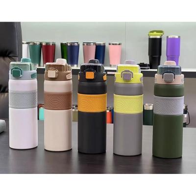 China Sustainable 680ml Double Walled Insulated Vacuum Stainless Steel Water Bottle Travel Coffee Mug With Flip Top Lid for sale