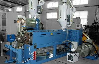 China PVC Cable Extrusion Machine , Cable Processing Equipment 6 Segment Temperature Control for sale