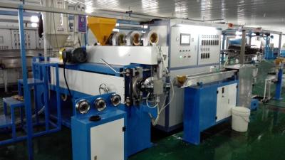 China Automatic Wire Coating Extrusion 200 kg / Hr Extrusion Output 7.5HP Capstan Power for sale