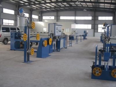 China Power Cable Production Line Pipe Extrusion Machine Gantry Moving Type HT-200 for sale