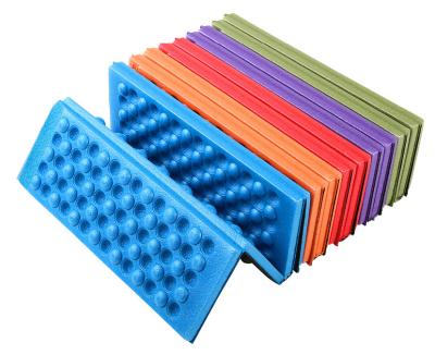 China High Quality Foldable Waterproof Outdoor Xpe Xpe Sit Mat For Family Picnic for sale