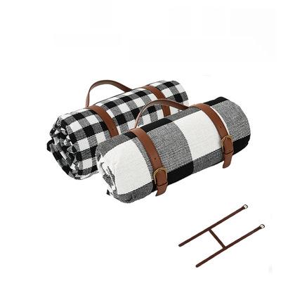 China Many People's Low Price Customized Large Outdoor Waterproof And Moistureproof Folding Picnic Blanket Cushion With Tote Bag for sale