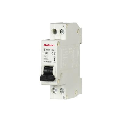 China Best Price DZ30-32 230 Volt 4.5KA Pole 3A 32Amp MCB Single Miniature Circuit Breakers With Overload Protection 4.5KA for sale