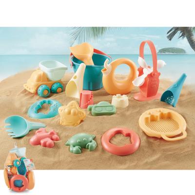 China Summer non-toxic material multi accessories soft silicone outdoor toy sand beach toys exquisite beach toys for kids for sale