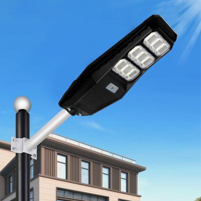 China 2021 New Trending Theme Park 100W Product Integrated All In One Solar Led Street Light for sale