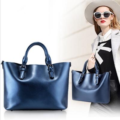 China Zipper Pearlescent High Fashion Handbags Holding Things Use for sale