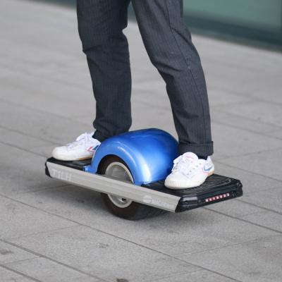 China one year warranty all boards best electric skateboard 1500W one wheel electric scooter max speed 35km/h < 10Ah for sale