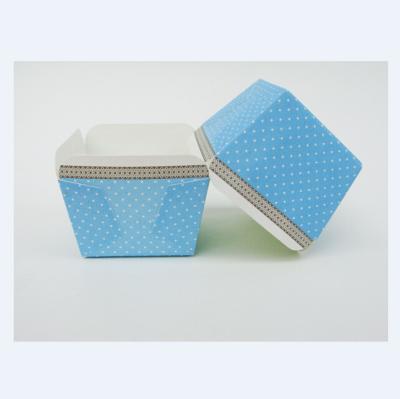 China Single Wall Custom Design Square Muffin Paper Cupcake /baking Cup for sale