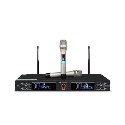 China UHF Wireless Handheld Microphone KTV InAndOn Portable Wireless Microphone With Receiver Karaoke Professional Handheld Microphone for sale