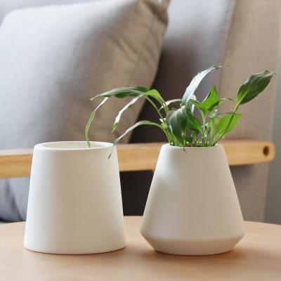 China Minimalist Mini Small Sized Simple Modern Green Plant Hydroponic White Ceramic Green Plant Dill Flower Pot for sale