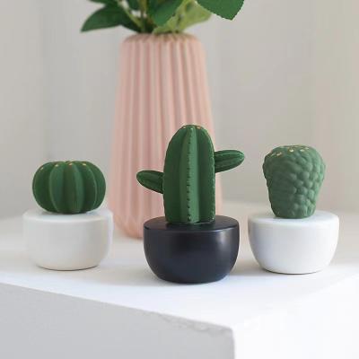 China Home Decoration/Office/Gift Green Cactus Style Air Freshener Gypsum Scented Diffuser with Base for Aromatherapy Use for sale