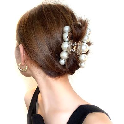 China Fashion New Korean Fashion Design White Pearl Hair Claw Clip Plastic Multi Size Hair Claw Clip for sale