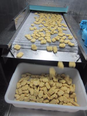 China FROZEN frozen fried buttered shaped chicken nuggets for sale