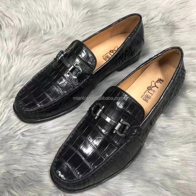 China Anti-slippery men's formal crocodile leather shoes, genuine leather men's bean shoes, casual shoes for sale