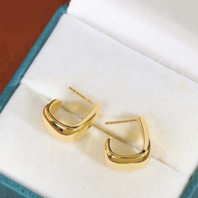 China CLASSIC factory fashion unique solid 18K yellow gold circle stud earrings jewelry women minimalist earrings semi for party gift daily wear for sale