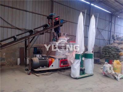 China Industrial Wood Pellets Making Machine 1 - 1.5T / H XGJ560 90KW Pellet Press for sale