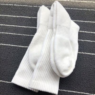 China Athletic Men's Sports Solid Color Towel Breathable Black White Bottom Terry Thick Cotton Socks for sale