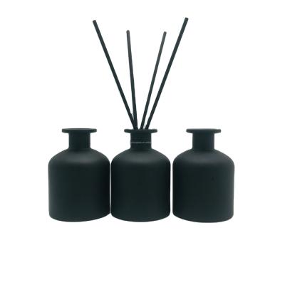 China Gift & Craft YZ-250# 200ml Matte Black Perfume Bottle Reed Diffuser Glass Bottles With Fiber Sticks for sale