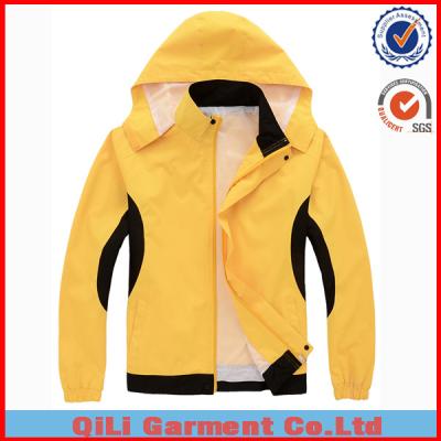 China Sustainable Ployester Men Waterproof Softshell Jacket , Cheap Wind Proof Mini Jacket Softshell Order for sale