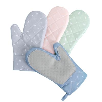 China Durable And Eco-friendly Double Oven Mitt Pizza Oven Mitt Heat Resistant Kitchen Gloves for sale