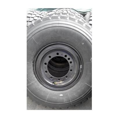 China Military Trailer Runflat Armored Vehicle Truck Safety Tire 14.00R20 For 92 APC for sale